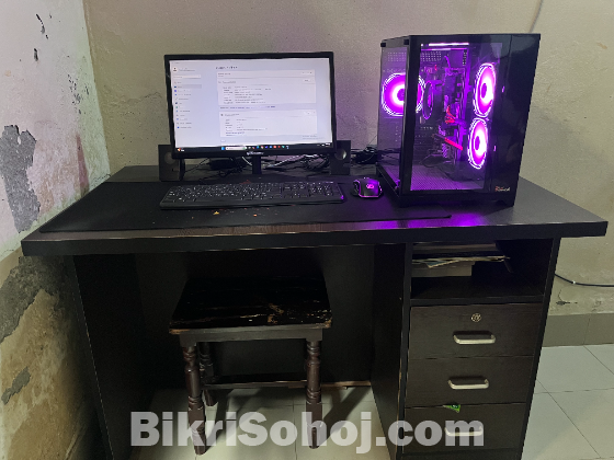 AMD Ryzen custom pc with table sell